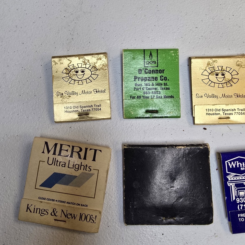 Lot of 14 Random Vintage Advertising Matchbooks - Picture 2 of 7